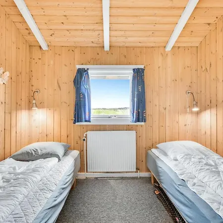 Awesome In Ringkbing With Wifi, Private Swimming Pool And Indoor Swimming Pool Søndervig